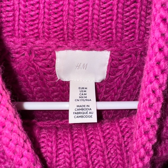 H&M Chunky Knit Sweater - Picture 3 of 3